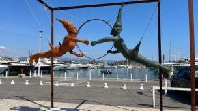 Superbe 2P atypique près port Vieil Antibes